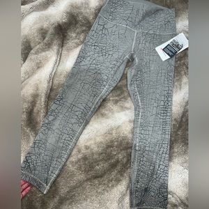 Lululemon Wonder train HR tight 23” length. Size 6.